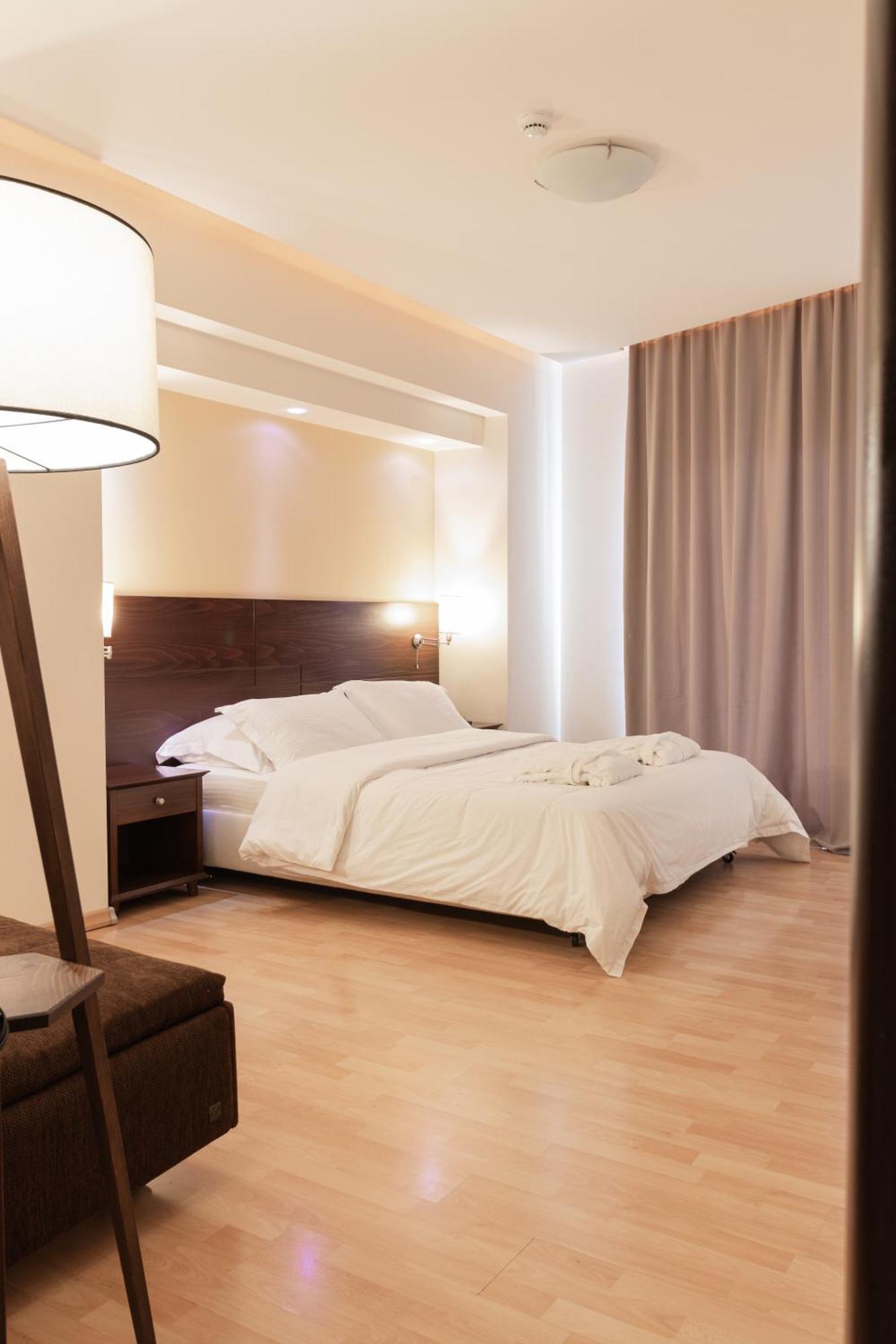 Flisvos Hotel Нафпактос Экстерьер фото